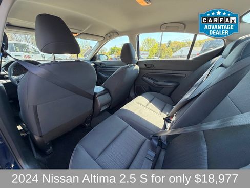 Used 2024 Nissan Altima 2.5 S FWD image 6