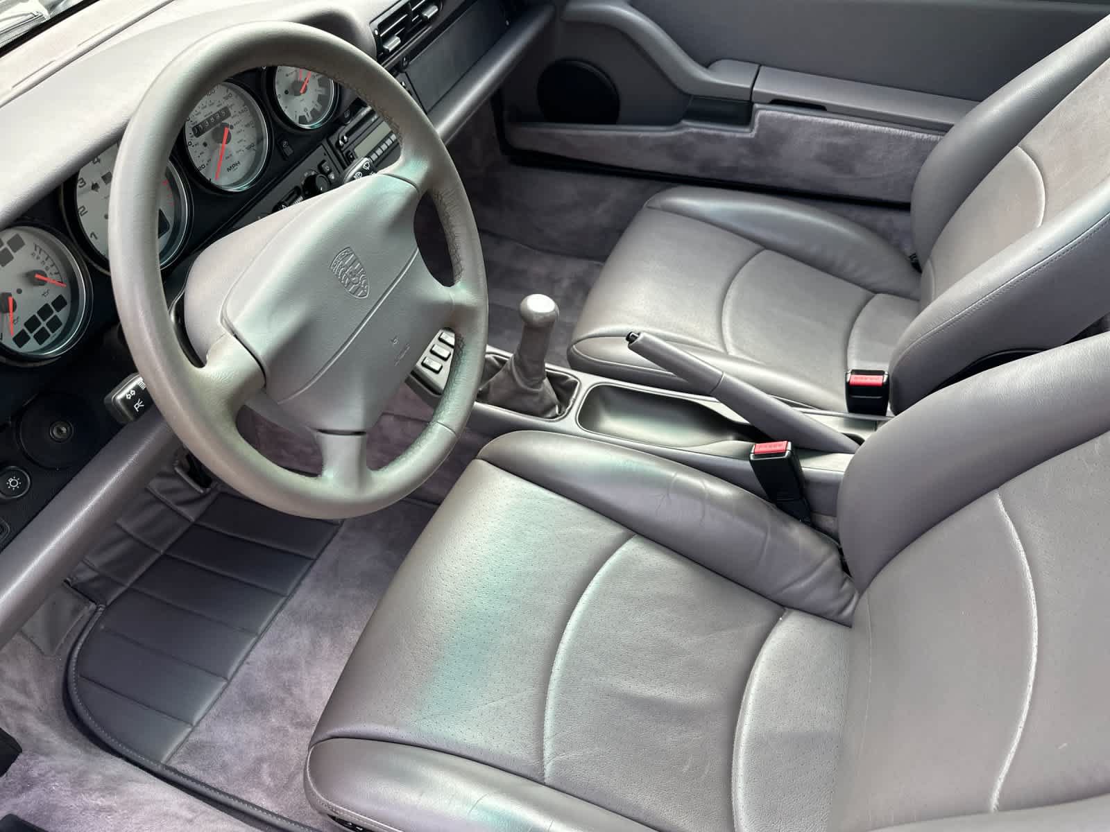Used 1997 Porsche 911 Carrera 4S AWD/4WD image 4