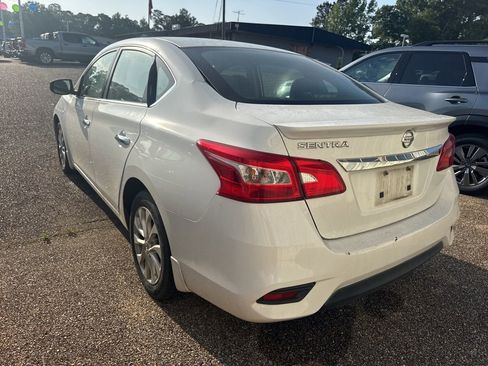 Used 2017 Nissan Sentra S w/ S Style Package FWD image 4