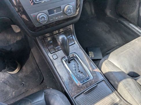 Used 2010 Cadillac DTS Luxury image 6