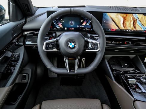 Used 2026 BMW 530i xDrive 530i xDrive w/ M Sport Package image 11