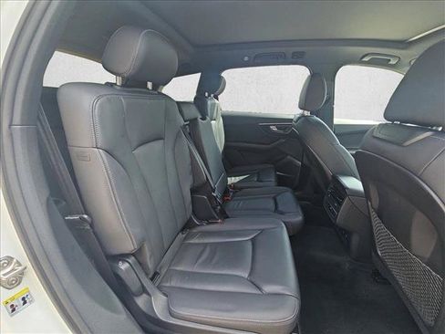 Used 2025 Audi Q7 3.0T Premium Plus AWD/4WD image 16