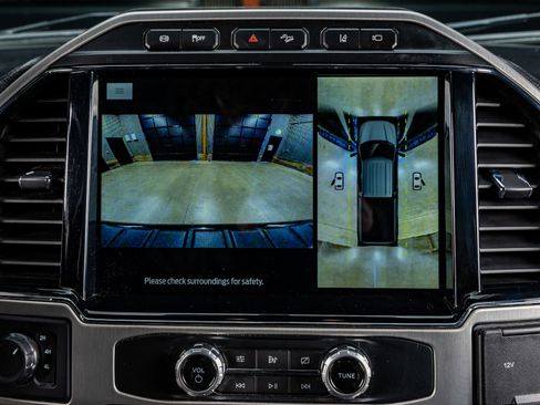 Used 2022 Ford F250 Platinum image 26