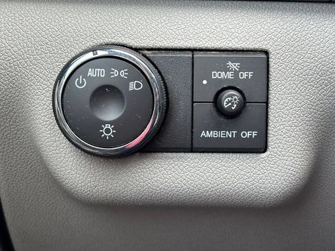 Used 2015 Buick Enclave Convenience FWD image 25