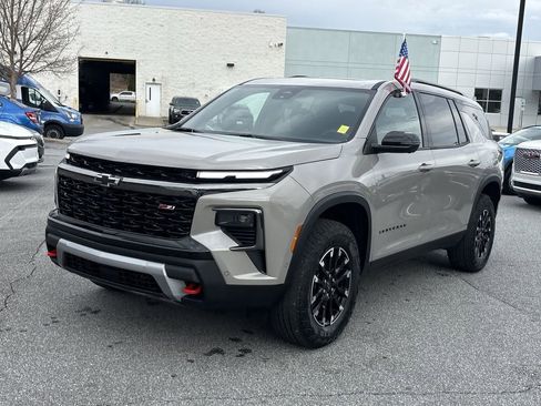 New 2026 Chevrolet Traverse Z71 w/ Enhanced Driving Package image 4