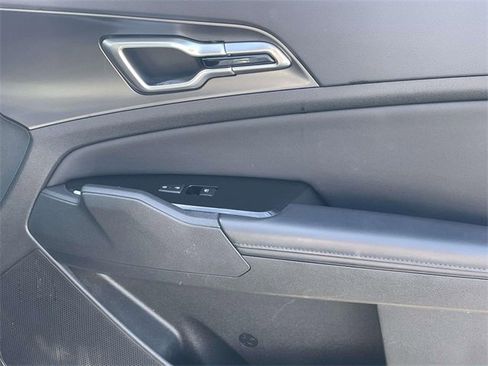 Certified 2023 Kia Sportage EX image 17