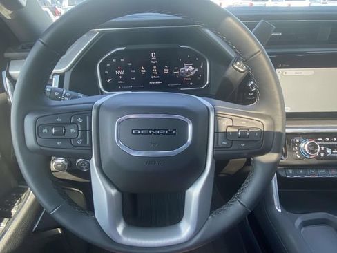 Used 2026 GMC Sierra 2500 Denali w/ Denali Reserve Package AWD/4WD image 21