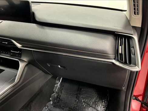 Used 2025 MAZDA CX-70 Plug-In Hybrid w/ Premium Pkg image 19