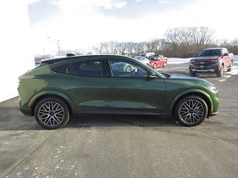 Used 2025 Ford Mustang Mach-E Premium image 7