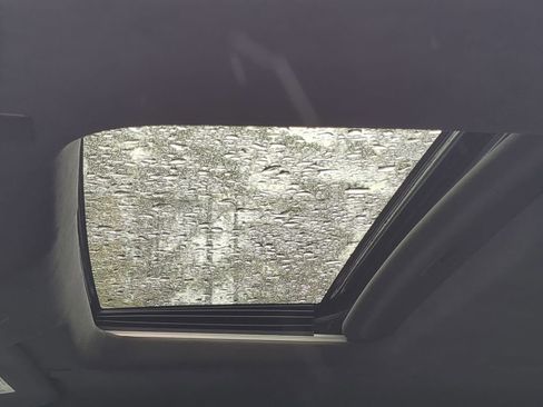 Used 2024 GMC Sierra 1500 AT4X image 18