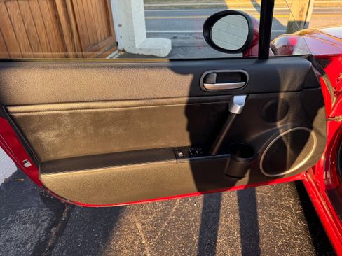 Used 2006 MAZDA MX-5 Miata 3rd Generation Limited image 7