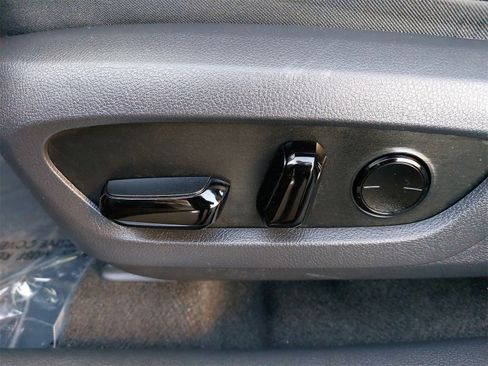 Used 2025 Lexus RX 350 image 32