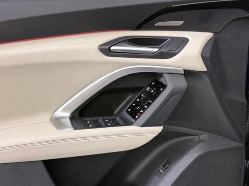 New 2025 Audi Q5 Premium Plus image 13