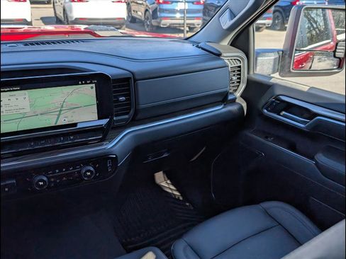 Used 2025 Chevrolet Silverado 2500 LT image 9