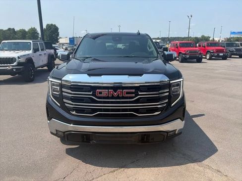 Used 2026 GMC Sierra 1500 SLT AWD/4WD image 9