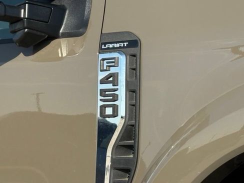 Used 2026 Ford F450 Lariat w/ Lariat Premium Package AWD/4WD image 10