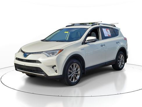 Used 2018 Toyota RAV4 Limited w/ Advanced Technology Package AWD/4WD image 2