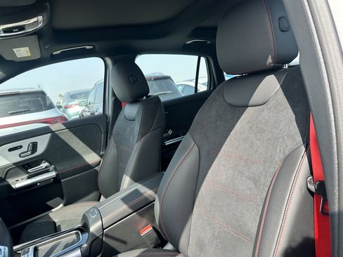 New 2025 Mercedes-Benz GLA 35 AMG 4MATIC image 21