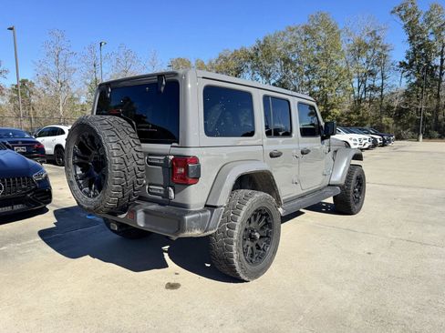 Used 2022 Jeep Wrangler Unlimited Sahara w/ Cold Weather Group image 25