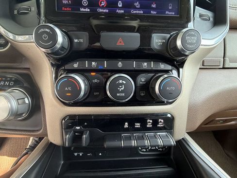 Used 2019 RAM 1500 Laramie AWD/4WD image 19