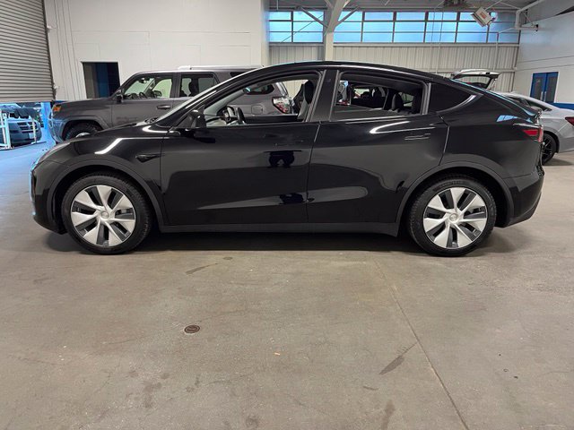 Used 2021 Tesla Model Y Long Range AWD/4WD image 6