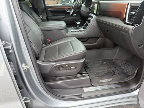 Used 2023 GMC Sierra 1500 Denali w/ Denali Carbonpro Edition AWD/4WD image 13
