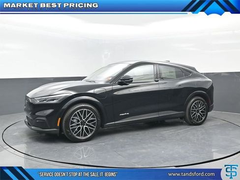 New 2025 Ford Mustang Mach-E Premium image 1
