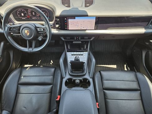 Certified 2024 Porsche Cayenne AWD/4WD image 24