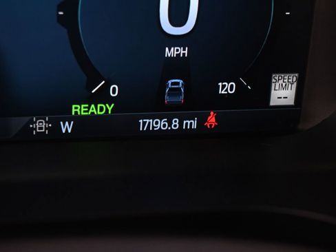 Used 2024 Ford F150 Platinum image 28