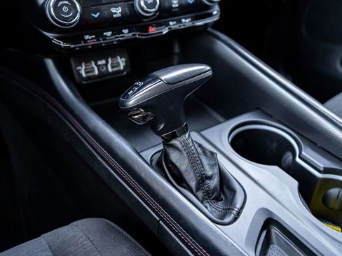 Used 2023 Dodge Durango GT image 28