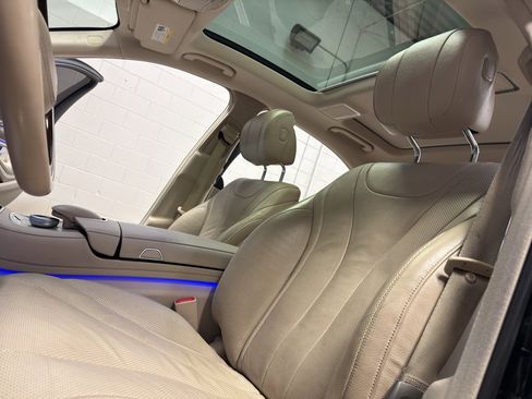 Used 2014 Mercedes-Benz S 550 Sedan image 15