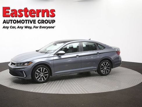 Used 2025 Volkswagen Jetta SE FWD image 56