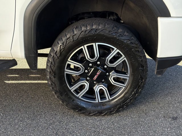 Used 2021 GMC Sierra 2500 AT4 AWD/4WD image 13