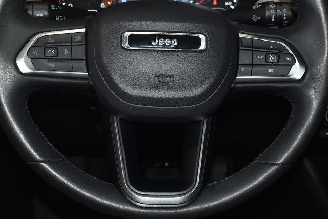 Used 2024 Jeep Compass Latitude AWD/4WD image 13