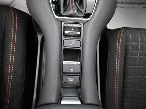 Used 2024 Honda HR-V Sport image 10