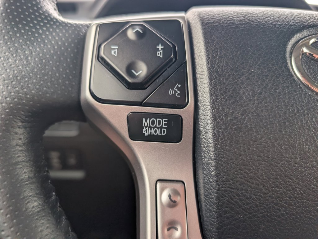 Used 2023 Toyota 4Runner SR5 Premium w/ Moonroof Package RWD image 17