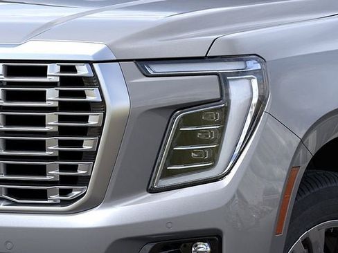 New 2026 GMC Yukon Denali w/ Sun & Power Step Package AWD/4WD image 10