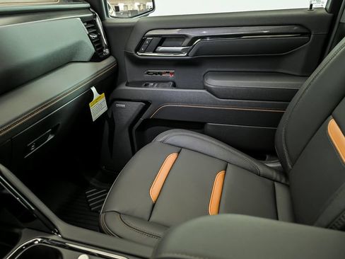 New 2026 GMC Sierra 1500 AT4 w/ AT4 Premium Package AWD/4WD image 20