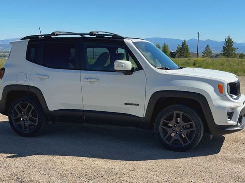 Used 2019 Jeep Renegade Limited w/ Quick Order Package 22P AWD/4WD image 2