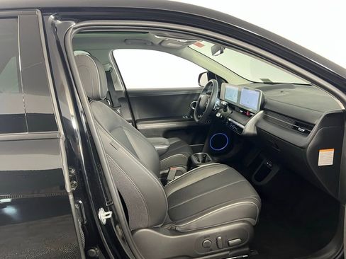 Used 2023 Hyundai Ioniq 5 Limited image 32