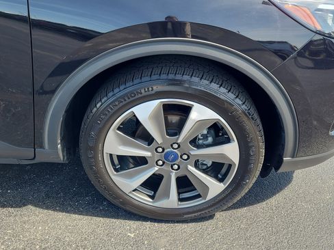 Certified 2023 Ford Escape Platinum AWD/4WD image 11