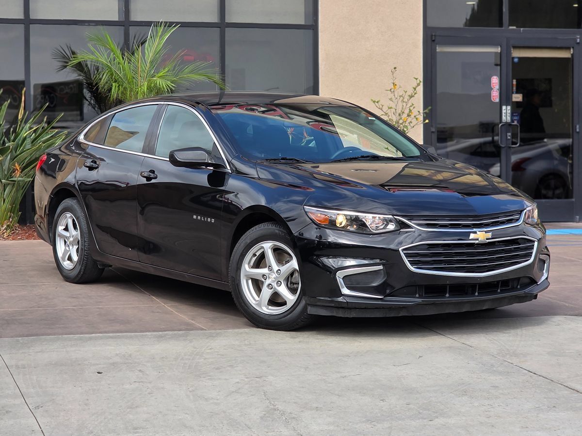 Used 2018 Chevrolet Malibu LS FWD image 4