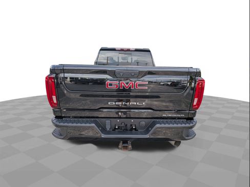 Used 2021 GMC Sierra 2500 Denali w/ Denali Black Diamond Edition AWD/4WD image 5