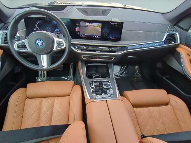 Used 2024 BMW X5 xDrive50e w/ Executive Package AWD/4WD image 29