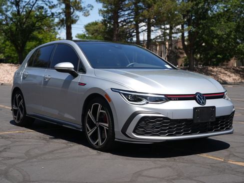 Used 2024 Volkswagen GTI SE FWD image 7