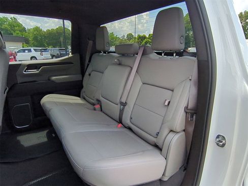 Certified 2022 GMC Sierra 1500 SLT w/ X31 Off-Road Package image 19