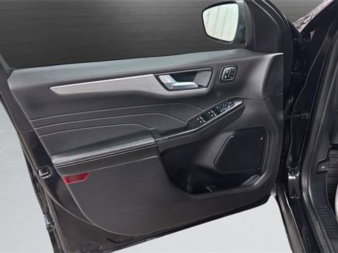 Used 2024 Ford Escape Platinum image 22