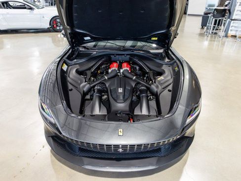 Used 2024 Ferrari Roma RWD image 23