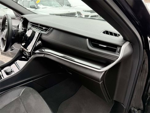 Certified 2022 Jeep Grand Cherokee Altitude image 25