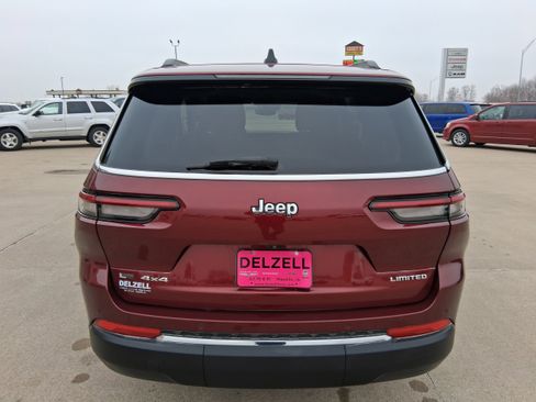 Used 2022 Jeep Grand Cherokee L Limited image 7